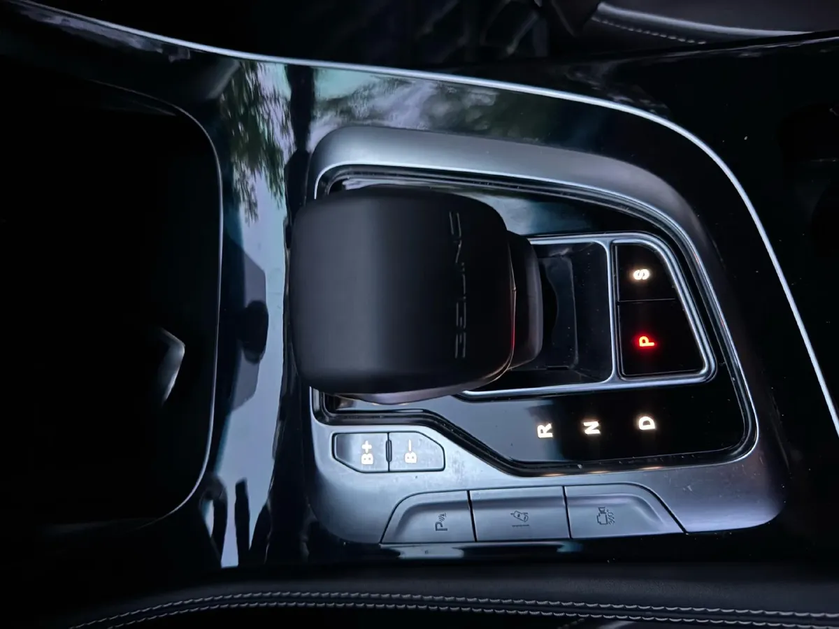 2022 BeiJing Auto EU7 BEV 60.7KWH,autocango,china used car exporter,china ev exporter,chinese used car exporter,chinese used ev exporter