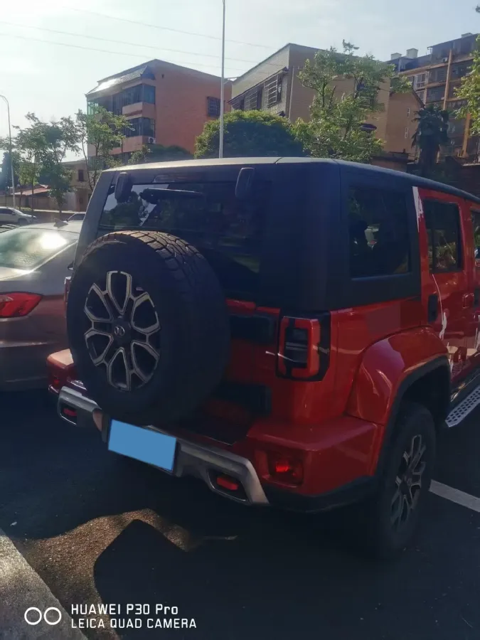 2018 Beijing BJ40 2.0T 218HP L4 6AT,autocango,china used car exporter,china ev exporter,chinese used car exporter,chinese used ev exporter