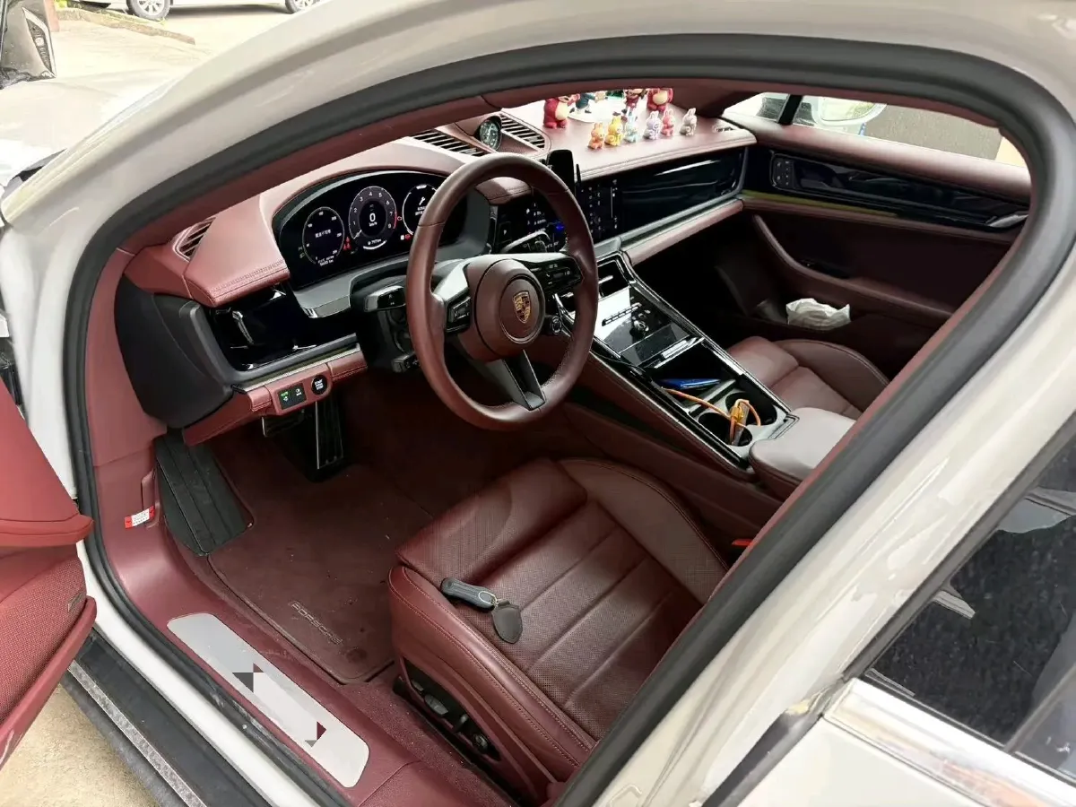 2024 Porsche Panamera 2.9T 353HP V6 8DCT,autocango,china used car exporter,china ev exporter,chinese used car exporter,chinese used ev exporter