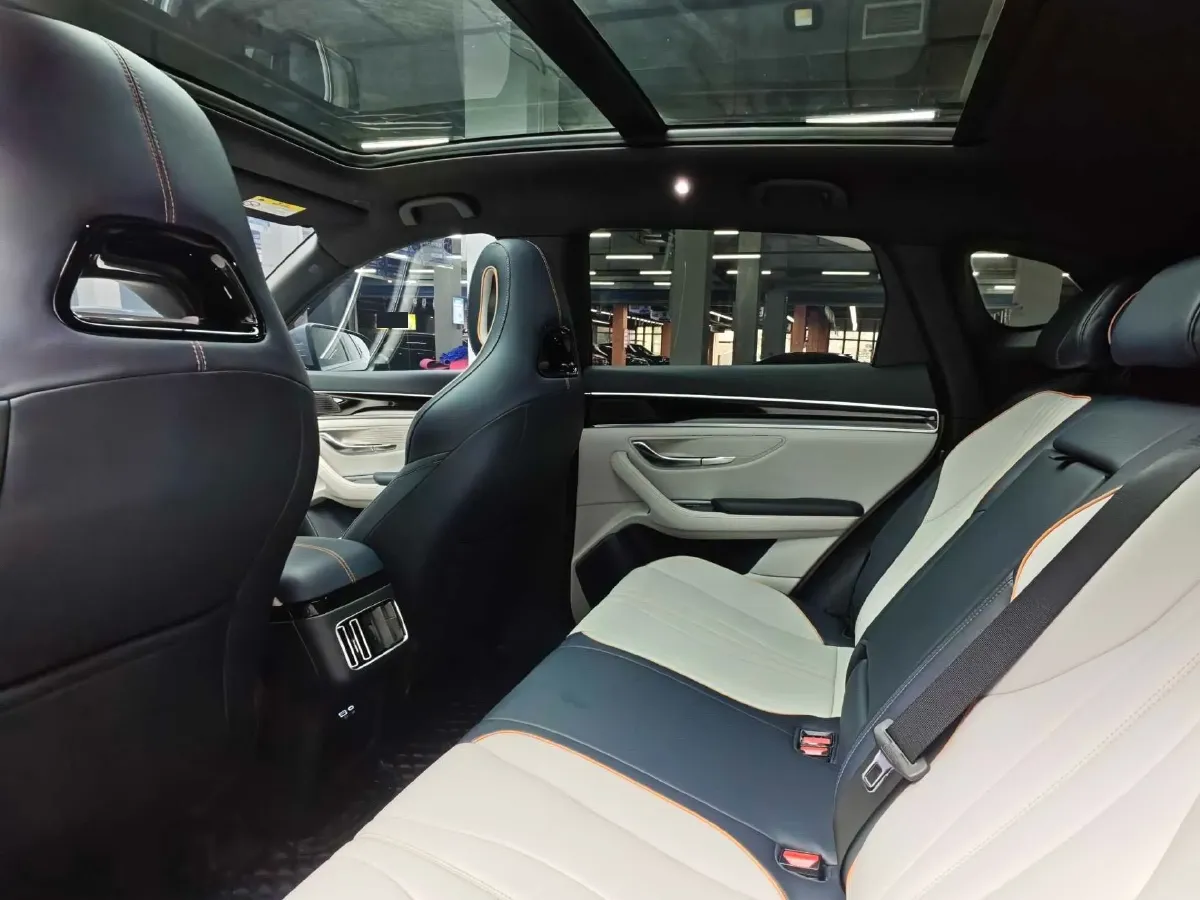2016 Cadillac CT6 2.0T 276HP L4 8AT,autocango,china used car exporter,china ev exporter,chinese used car exporter,chinese used ev exporter