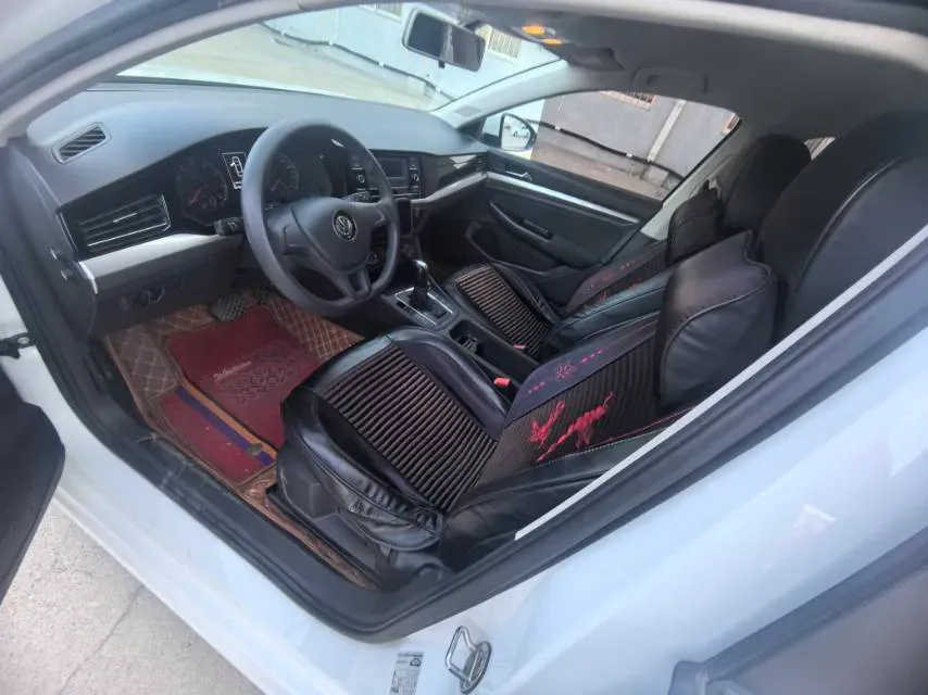 2019 Bestune T77 1.2T 143HP L4 7DCT,autocango,china used car exporter,china ev exporter,chinese used car exporter,chinese used ev exporter