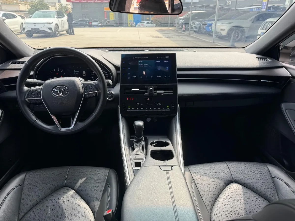 2022 Toyota Avalon 2.5L 209HP L4 8AT,autocango,china used car exporter,china ev exporter,chinese used car exporter,chinese used ev exporter