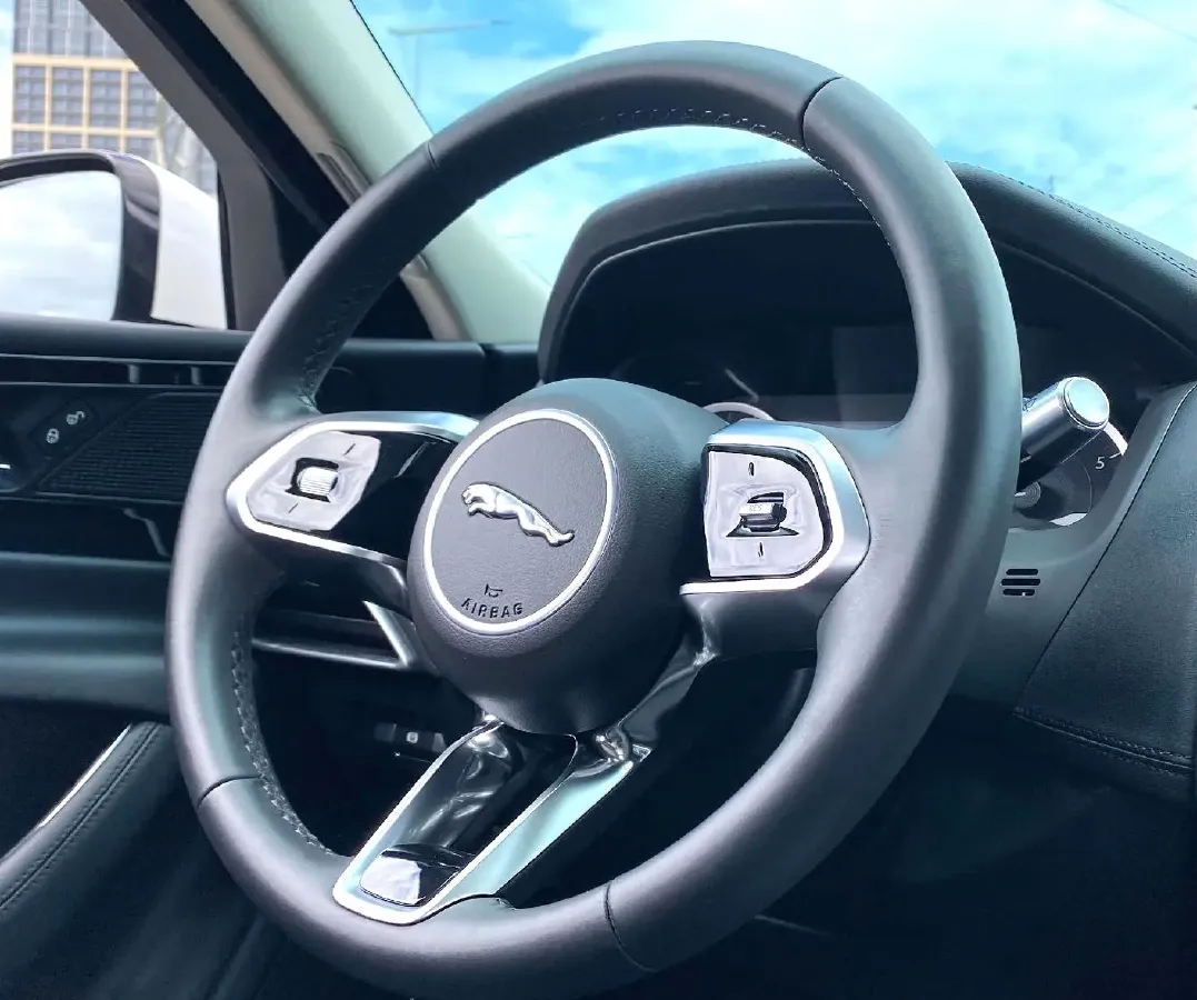 2021 Jaguar XEL 2.0T 250HP L4 8AT,autocango,china used car exporter,china ev exporter,chinese used car exporter,chinese used ev exporter
