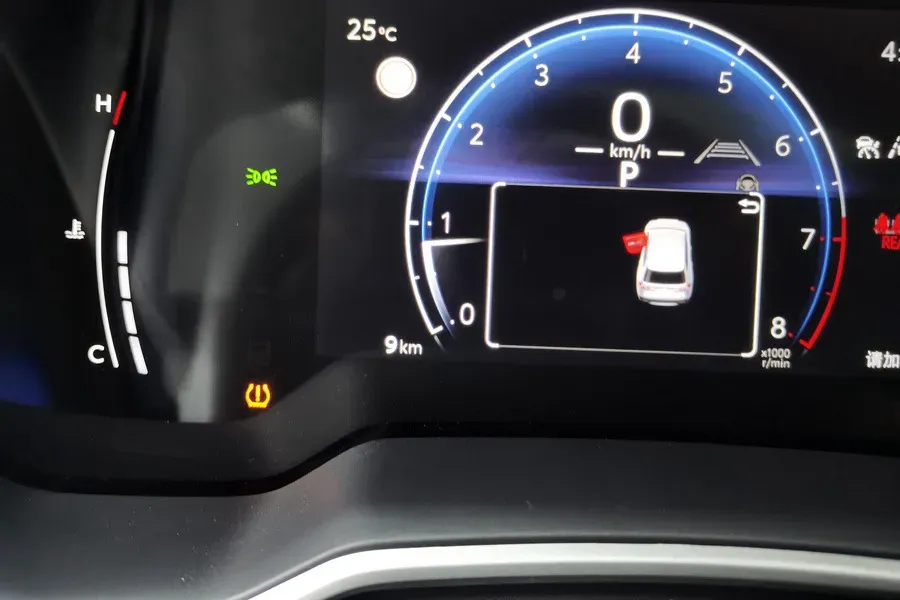 2025 BAW RuiSheng Trump M7 2.0L 144HP L4 8AT,autocango,china used car exporter,china ev exporter,chinese used car exporter,chinese used ev exporter