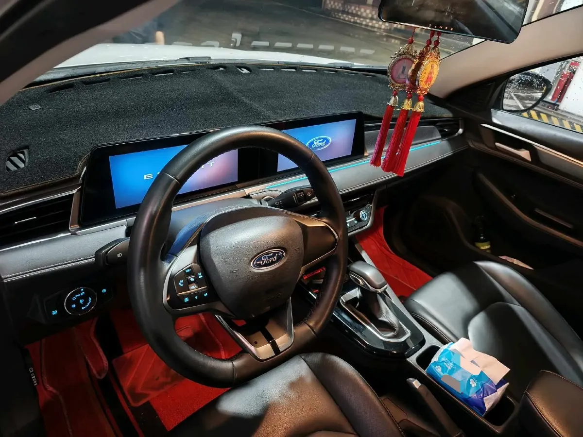 2021 Ford Escort 1.5L 122HP L3 6AT,autocango,china used car exporter,china ev exporter,chinese used car exporter,chinese used ev exporter