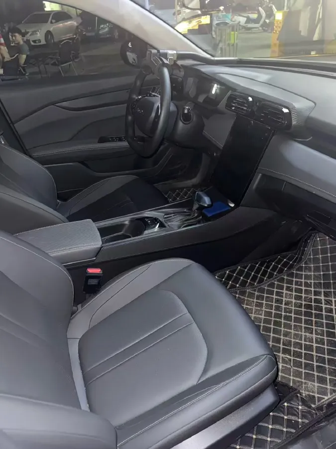 2024 DongFeng Aeolus YiXuan 1.5L 125HP L4 6DCT,autocango,china used car exporter,china ev exporter,chinese used car exporter,chinese used ev exporter
