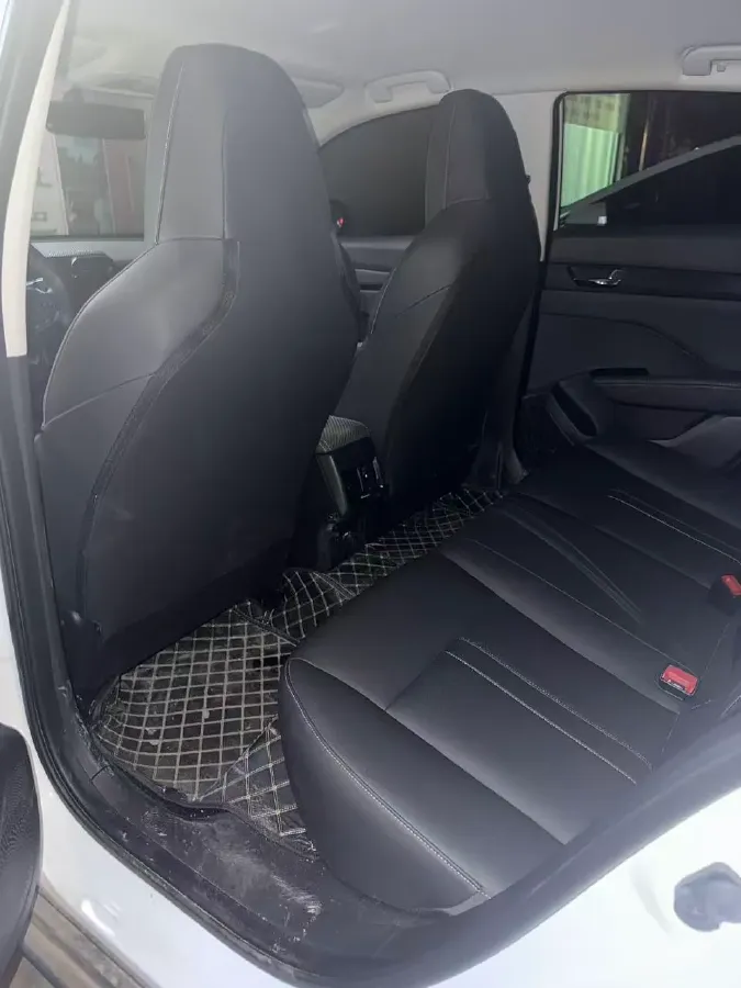 2024 DongFeng Aeolus YiXuan 1.5L 125HP L4 6DCT,autocango,china used car exporter,china ev exporter,chinese used car exporter,chinese used ev exporter
