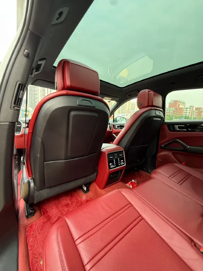 2022 Porsche Cayenne 3.0T 340HP V6 8AT,autocango,china used car exporter,china ev exporter,chinese used car exporter,chinese used ev exporter