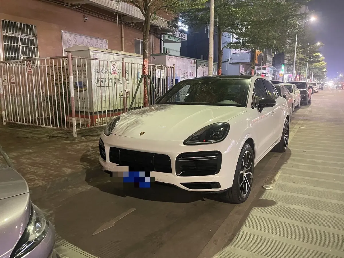 2022 Porsche Cayenne 3.0T 340HP V6 8AT,autocango,china used car exporter,china ev exporter,chinese used car exporter,chinese used ev exporter
