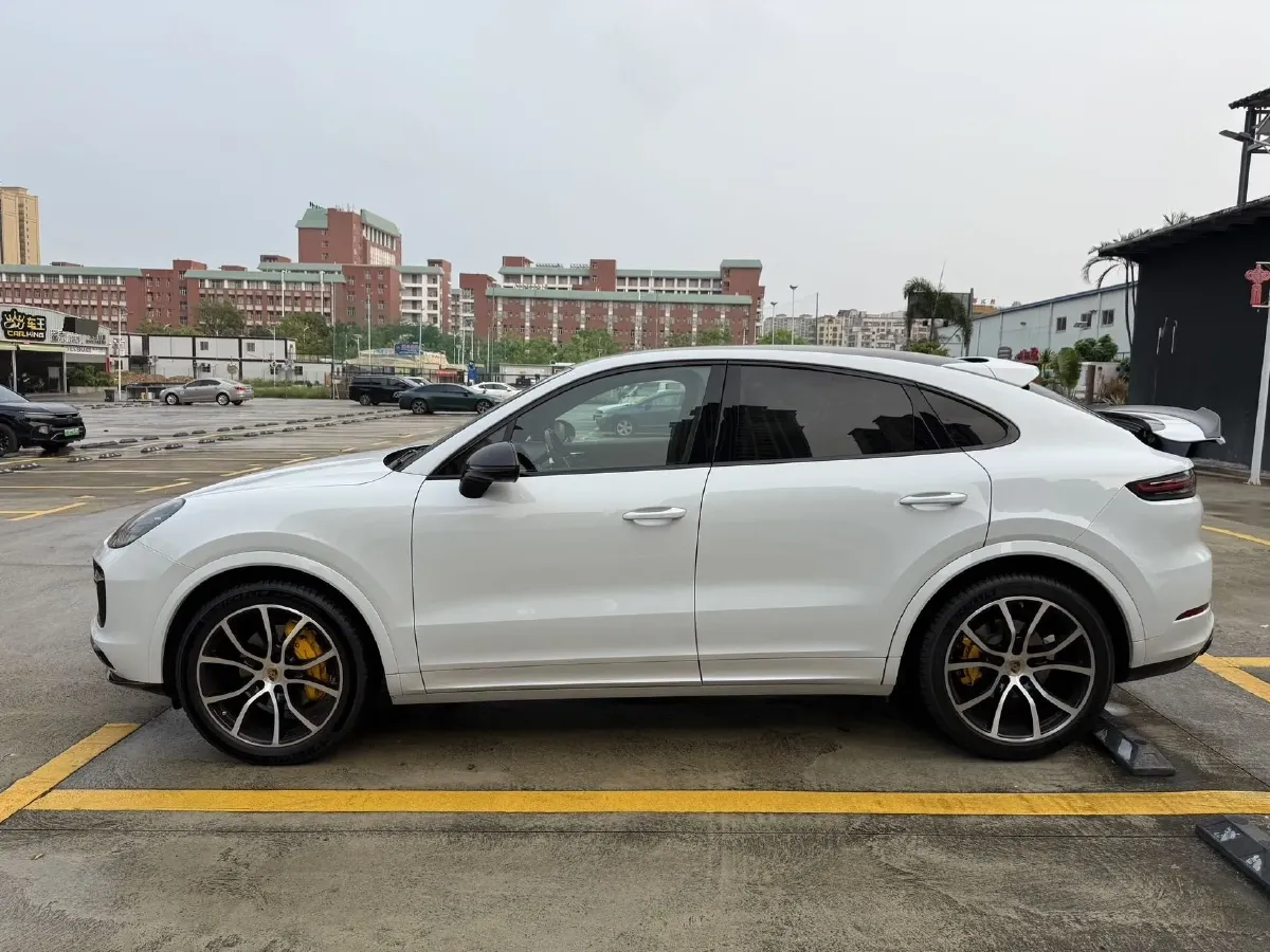 2022 Porsche Cayenne 3.0T 340HP V6 8AT,autocango,china used car exporter,china ev exporter,chinese used car exporter,chinese used ev exporter