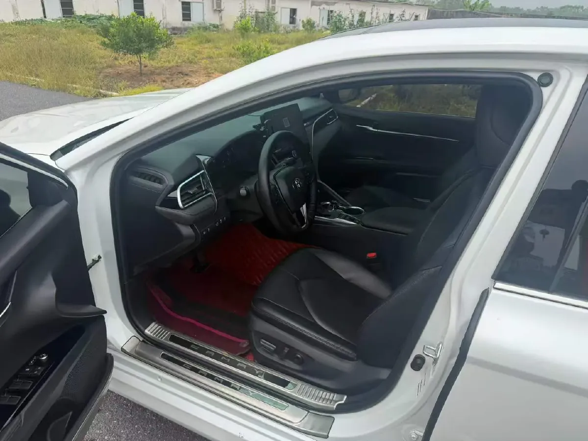 2021 Toyota Camry 2.5L 209HP L4 8AT,autocango,china used car exporter,china ev exporter,chinese used car exporter,chinese used ev exporter