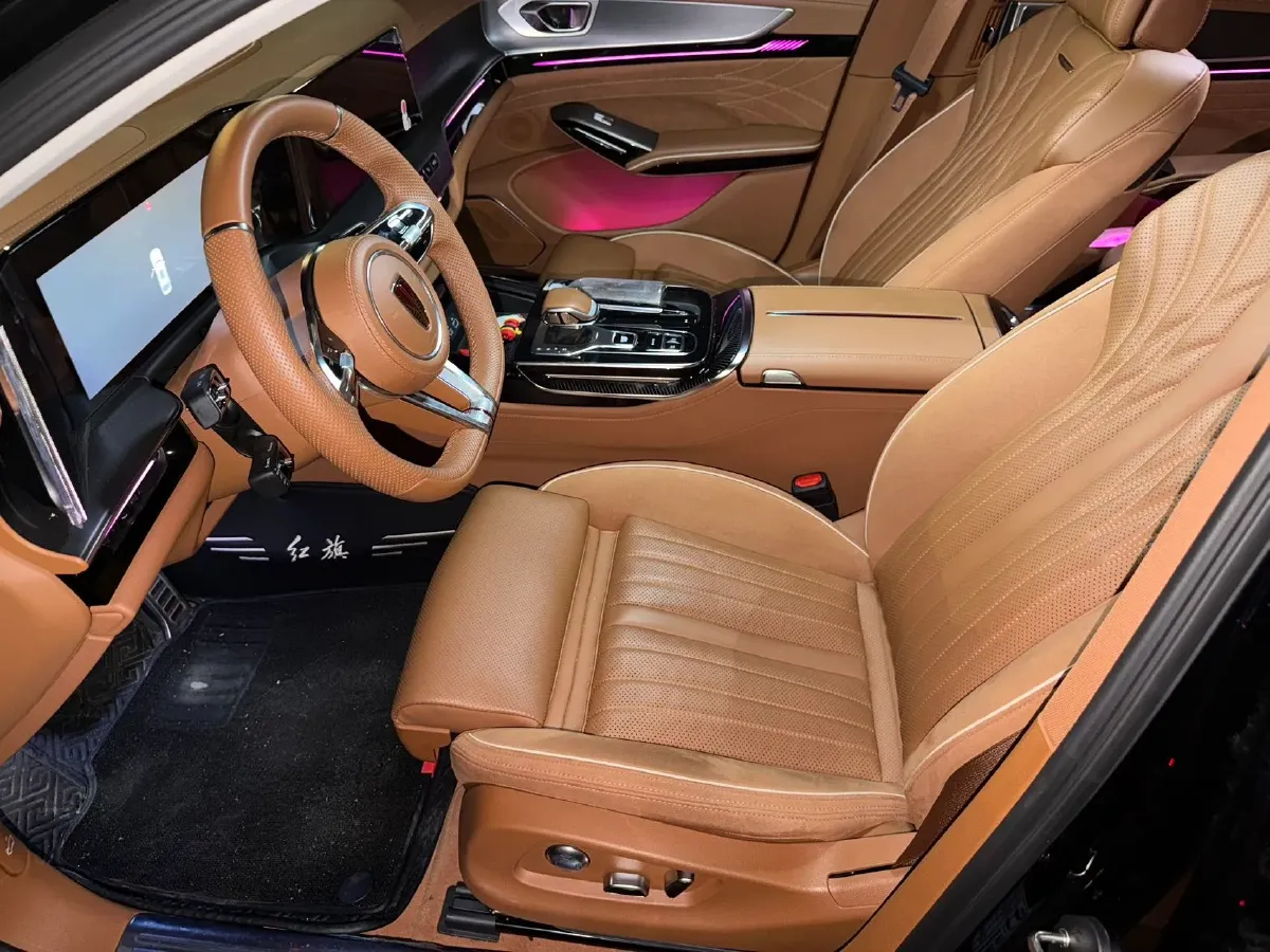 2025 HongQi H9 2.0T 252HP L4 8AT,autocango,china used car exporter,china ev exporter,chinese used car exporter,chinese used ev exporter