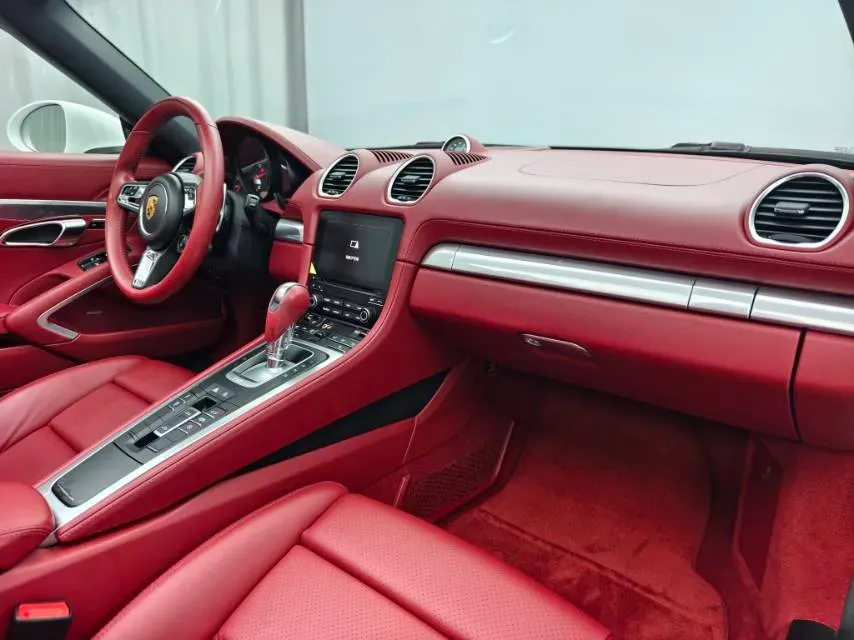 2019 Porsche 718 2.0T 300HP H4 7DCT,autocango,china used car exporter,china ev exporter,chinese used car exporter,chinese used ev exporter