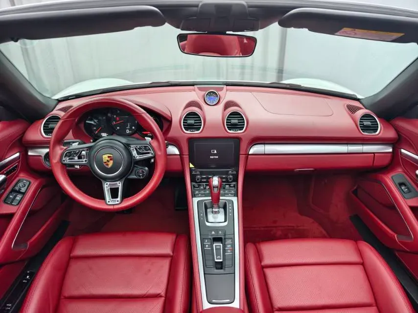 2019 Porsche 718 2.0T 300HP H4 7DCT,autocango,china used car exporter,china ev exporter,chinese used car exporter,chinese used ev exporter
