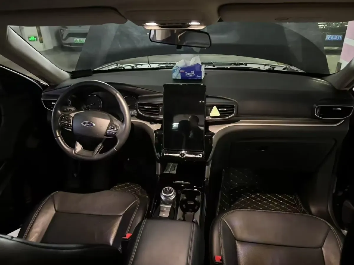 2020 Ford Explorer 2.3T 276HP L4 10AT,autocango,china used car exporter,china ev exporter,chinese used car exporter,chinese used ev exporter