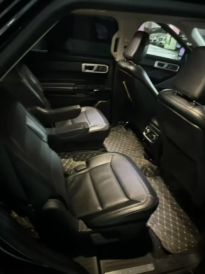 2020 Ford Explorer 2.3T 276HP L4 10AT,autocango,china used car exporter,china ev exporter,chinese used car exporter,chinese used ev exporter