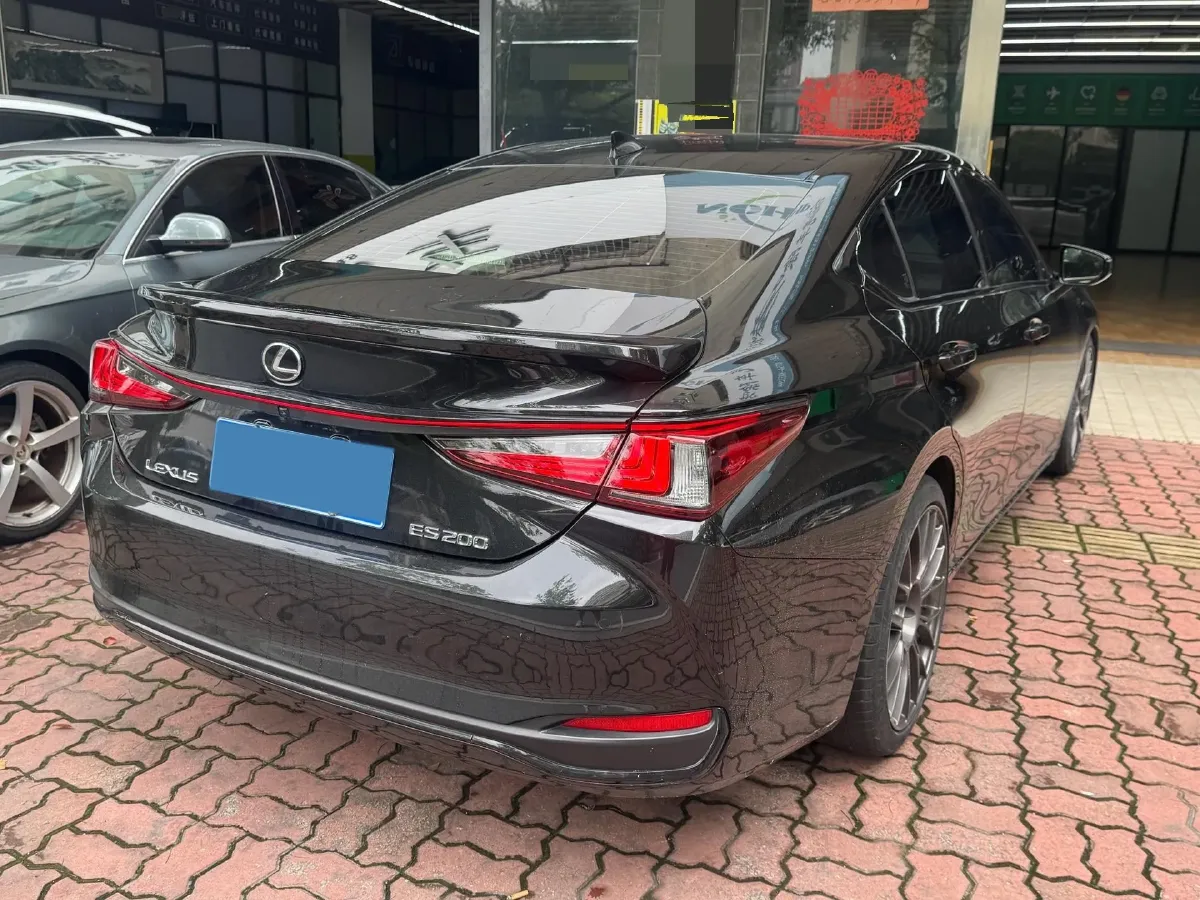 2021 Lexus ES 2.0L 173HP L4 CVT,autocango,china used car exporter,china ev exporter,chinese used car exporter,chinese used ev exporter