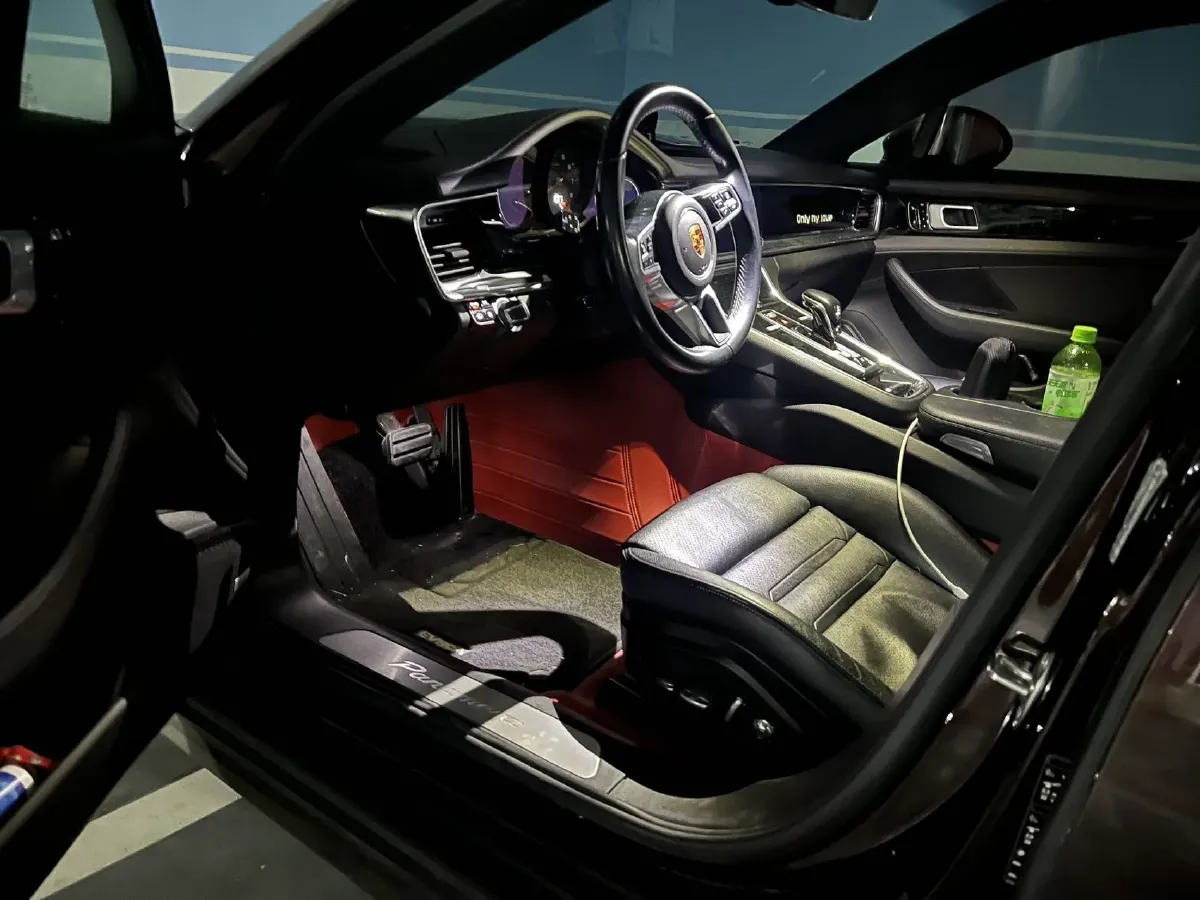 2017 BMW X6 3.0T 306HP L6 8AT,autocango,china used car exporter,china ev exporter,chinese used car exporter,chinese used ev exporter