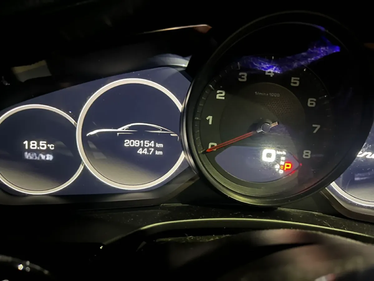 2017 BMW X6 3.0T 306HP L6 8AT,autocango,china used car exporter,china ev exporter,chinese used car exporter,chinese used ev exporter