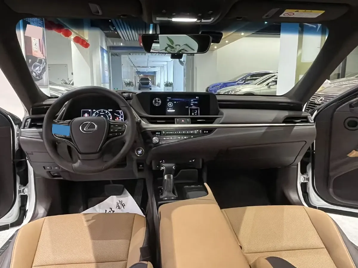2020 Lexus ES 2.0L 173HP L4 CVT,autocango,china used car exporter,china ev exporter,chinese used car exporter,chinese used ev exporter