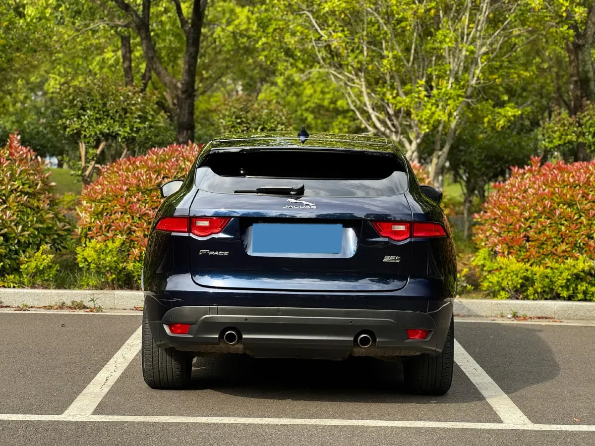 2018 Jaguar F-PACE 2.0T 250HP L4 8AT,autocango,china used car exporter,china ev exporter,chinese used car exporter,chinese used ev exporter