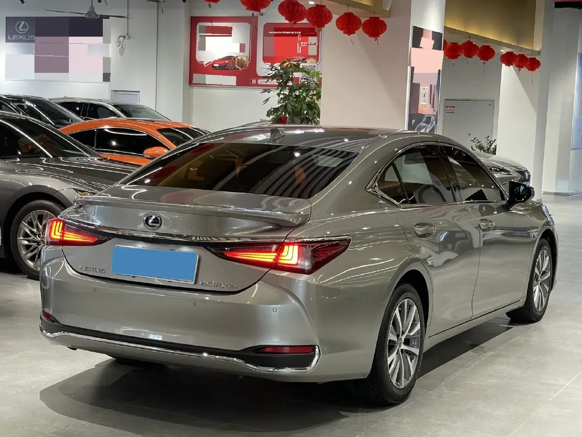 2021 Lexus ES 2.5L 178HP L4 E-CVT Hybrid,autocango,china used car exporter,china ev exporter,chinese used car exporter,chinese used ev exporter