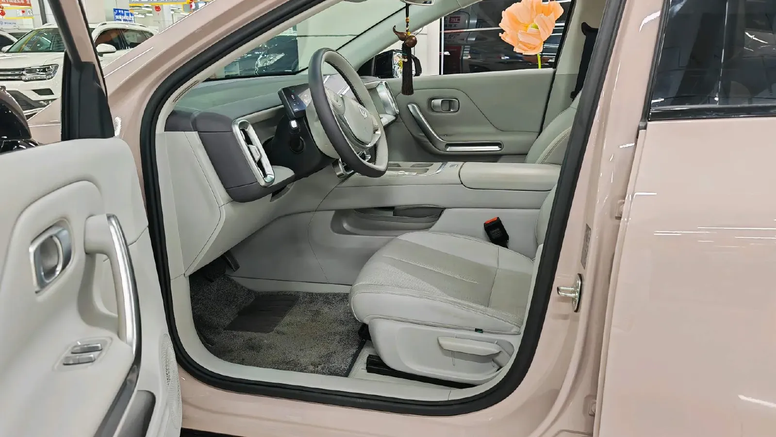 2025 Leapmotor B01 BEV,autocango,china used car exporter,china ev exporter,chinese used car exporter,chinese used ev exporter