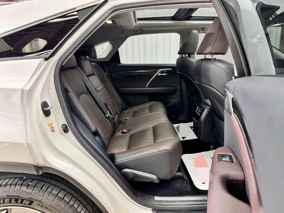 2016 Mercedes-Benz A AMG 2.0T 381HP L4 7DCT,autocango,china used car exporter,china ev exporter,chinese used car exporter,chinese used ev exporter