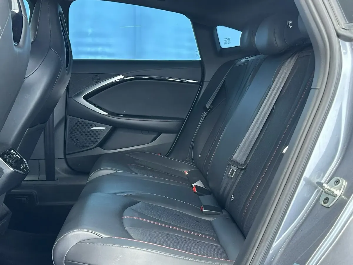 2025 MG 7 1.5T 188HP L4 7DCT,autocango,china used car exporter,china ev exporter,chinese used car exporter,chinese used ev exporter
