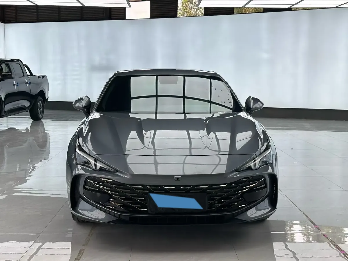 2025 MG 7 1.5T 188HP L4 7DCT,autocango,china used car exporter,china ev exporter,chinese used car exporter,chinese used ev exporter