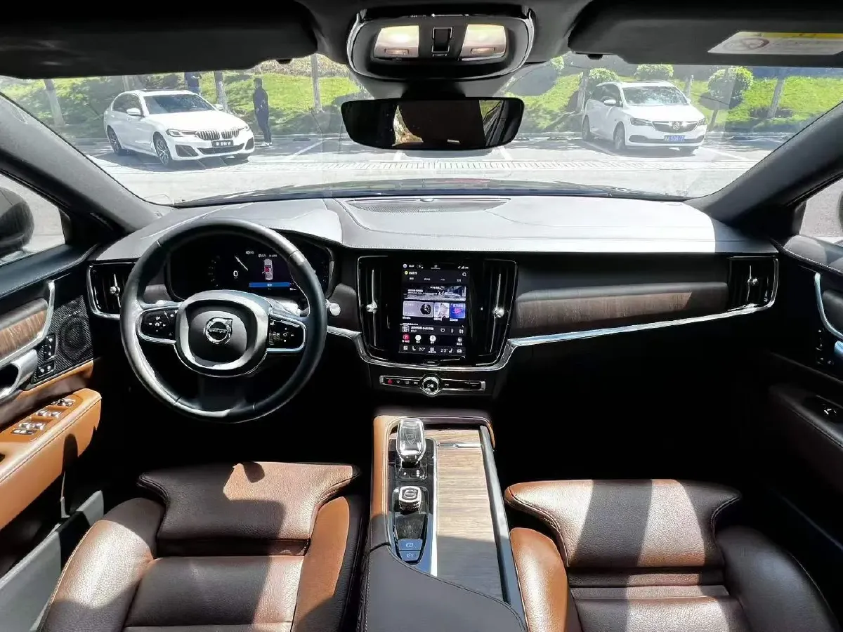 2024 Volvo S90 2.0T 250HP L4 8AT,autocango,china used car exporter,china ev exporter,chinese used car exporter,chinese used ev exporter