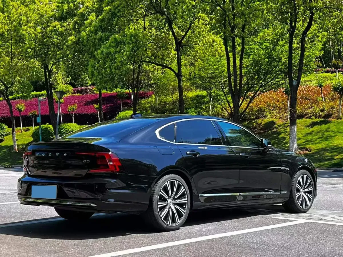 2024 Volvo S90 2.0T 250HP L4 8AT,autocango,china used car exporter,china ev exporter,chinese used car exporter,chinese used ev exporter