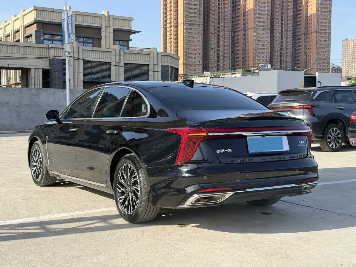 2024 HongQi H5 2.0T 224HP L4 8AT,autocango,china used car exporter,china ev exporter,chinese used car exporter,chinese used ev exporter