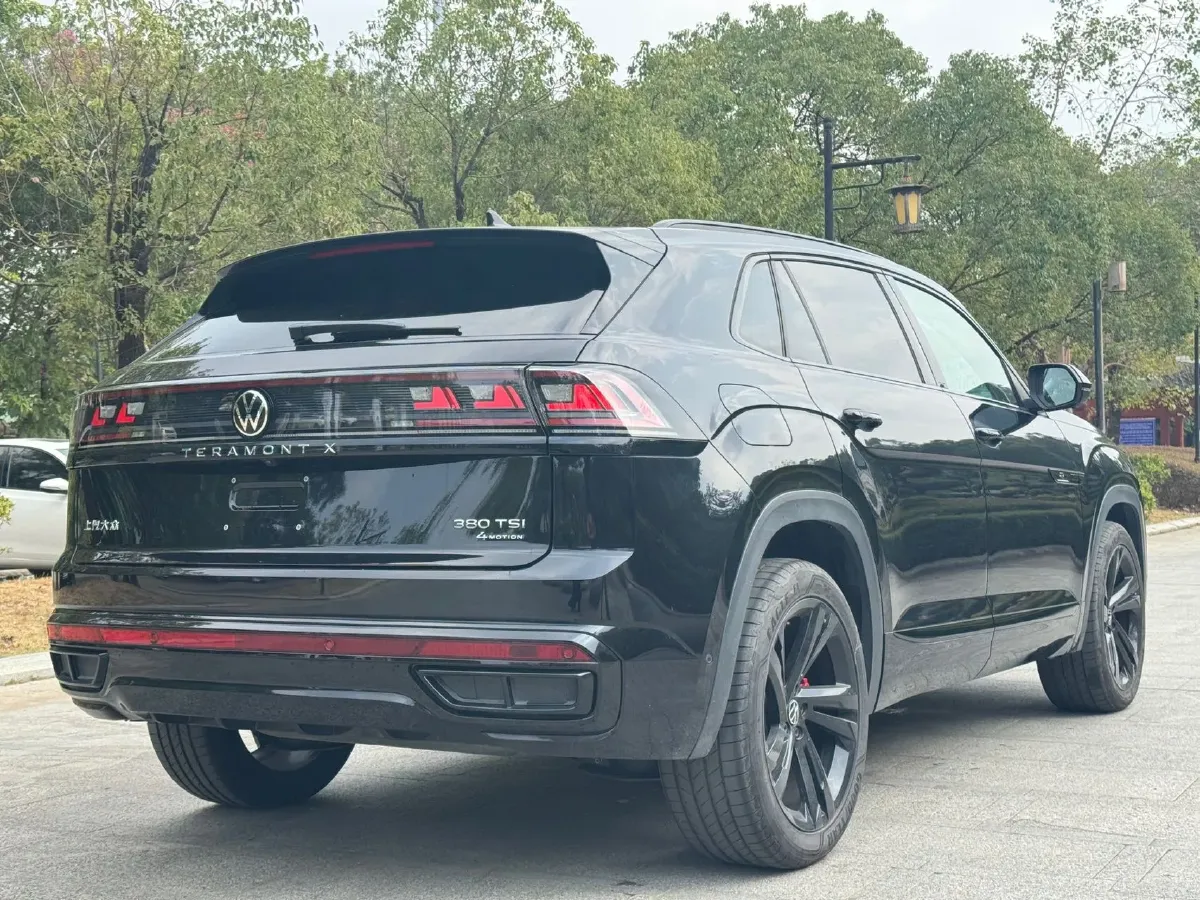 2024 Volkswagen Teramont 2.0T 220HP L4 7DCT,autocango,china used car exporter,china ev exporter,chinese used car exporter,chinese used ev exporter