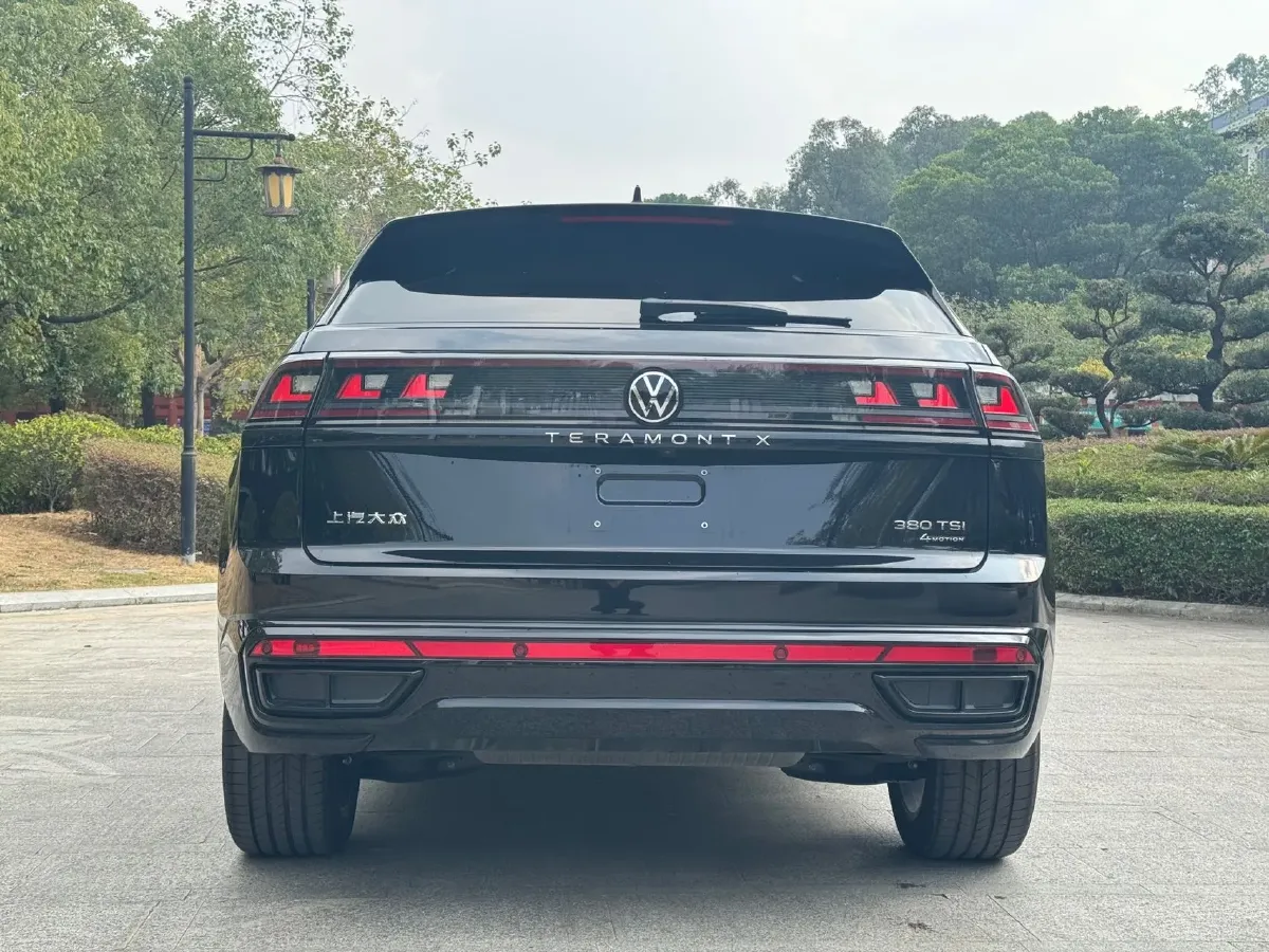2024 Volkswagen Teramont 2.0T 220HP L4 7DCT,autocango,china used car exporter,china ev exporter,chinese used car exporter,chinese used ev exporter