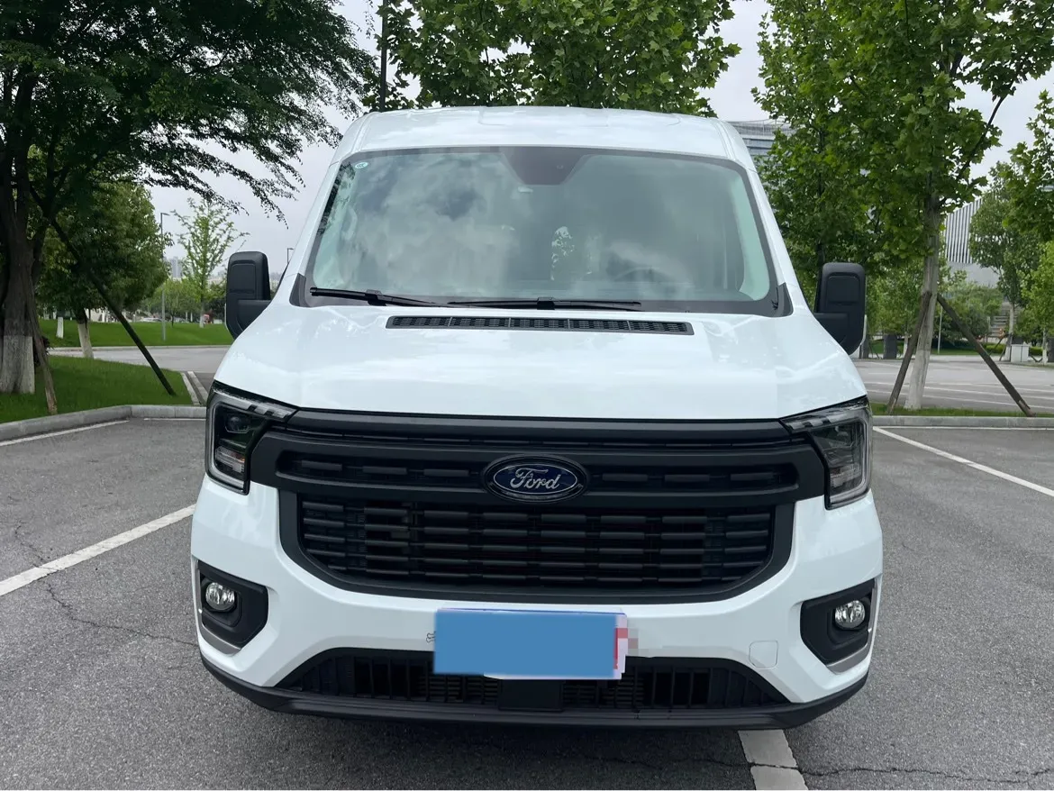 2024 Ford TransitT8 2.0T 154HP L4 6MT,autocango,china used car exporter,china ev exporter,chinese used car exporter,chinese used ev exporter