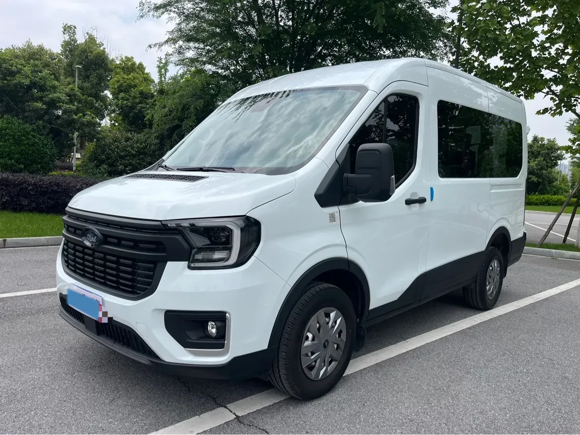 2024 Ford TransitT8 2.0T 154HP L4 6MT,autocango,china used car exporter,china ev exporter,chinese used car exporter,chinese used ev exporter