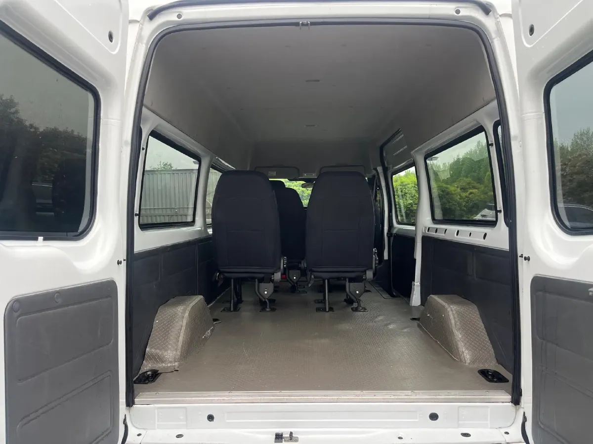 2019 Golden Dragon LingTe 3.0T 150HP L4 6MT,autocango,china used car exporter,china ev exporter,chinese used car exporter,chinese used ev exporter