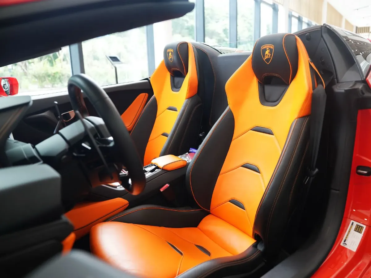 2019 Lamborghini Huracán 5.2L 640HP V10 7DCT,autocango,china used car exporter,china ev exporter,chinese used car exporter,chinese used ev exporter