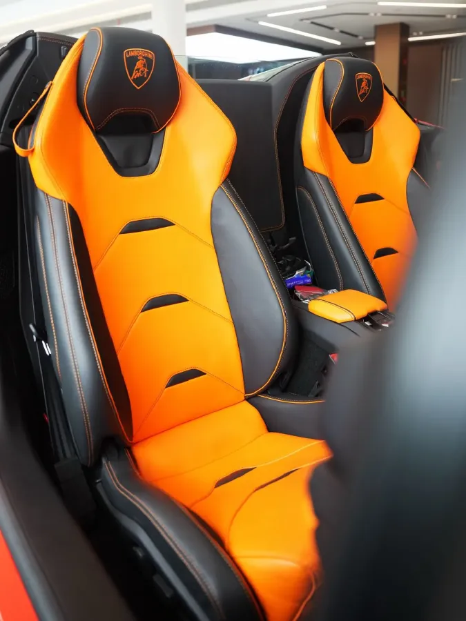 2019 Lamborghini Huracán 5.2L 640HP V10 7DCT,autocango,china used car exporter,china ev exporter,chinese used car exporter,chinese used ev exporter