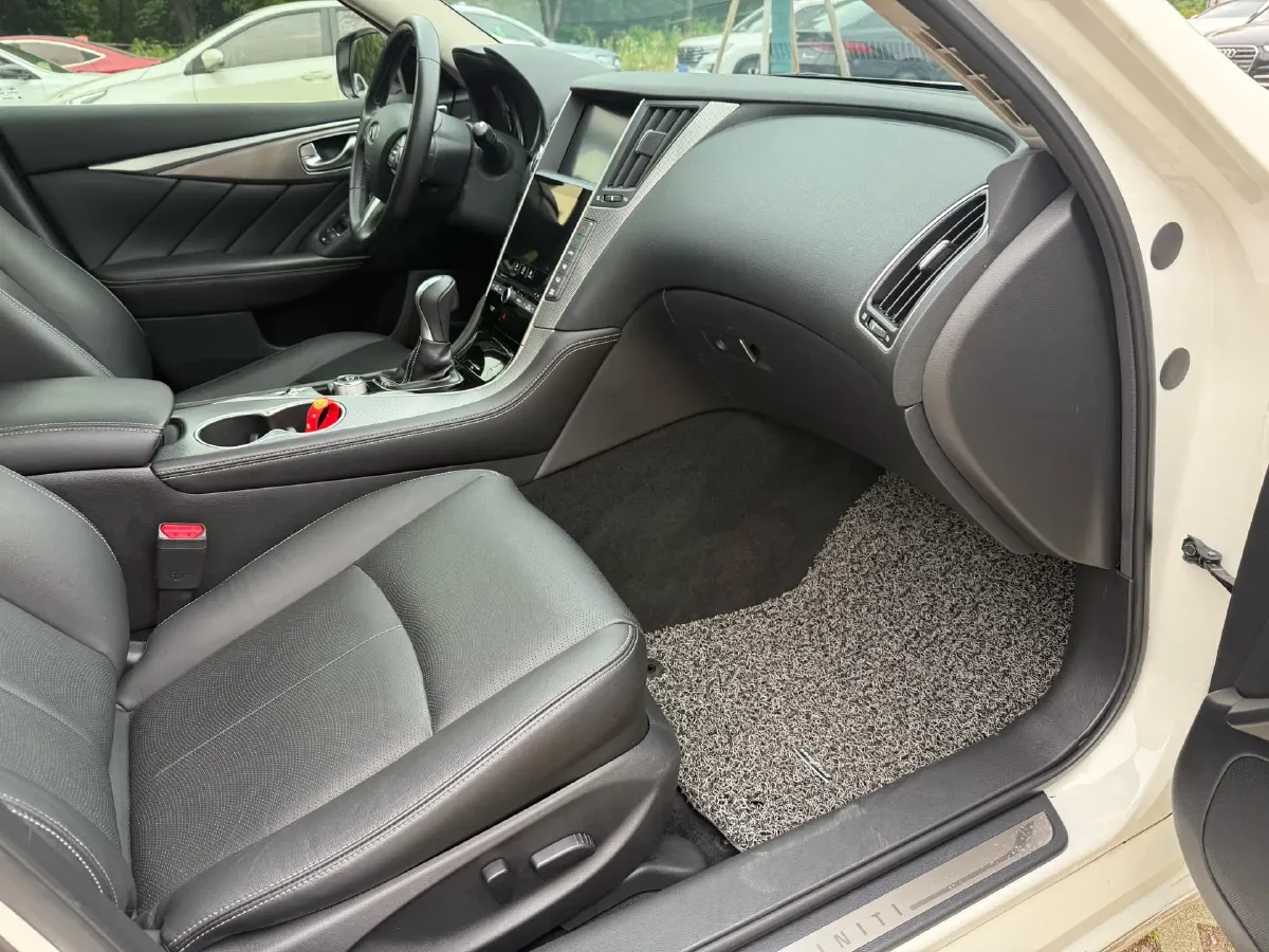 2016 Infiniti Q50L 2.0T 211HP L4 7AT,autocango,china used car exporter,china ev exporter,chinese used car exporter,chinese used ev exporter