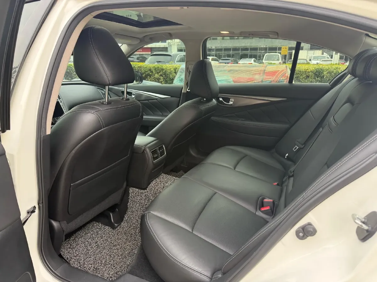 2016 Infiniti Q50L 2.0T 211HP L4 7AT,autocango,china used car exporter,china ev exporter,chinese used car exporter,chinese used ev exporter