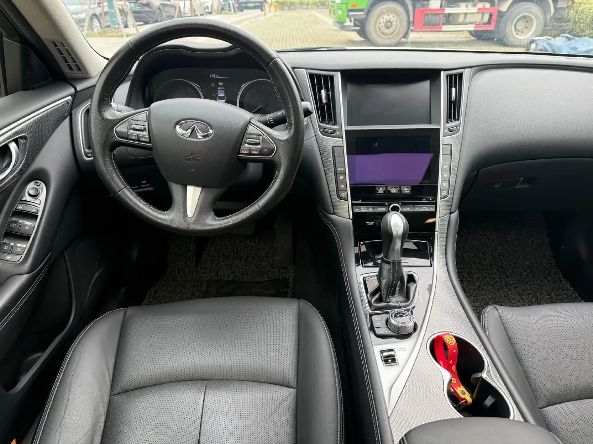 2016 Infiniti Q50L 2.0T 211HP L4 7AT,autocango,china used car exporter,china ev exporter,chinese used car exporter,chinese used ev exporter