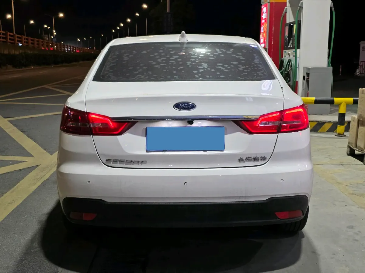 2019 Ford Escort 1.5L 122HP L3 6AT,autocango,china used car exporter,china ev exporter,chinese used car exporter,chinese used ev exporter