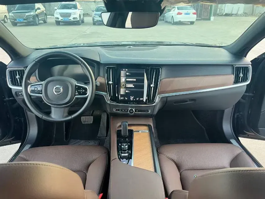 2021 Volvo S90 2.0T 250HP L4 8AT,autocango,china used car exporter,china ev exporter,chinese used car exporter,chinese used ev exporter