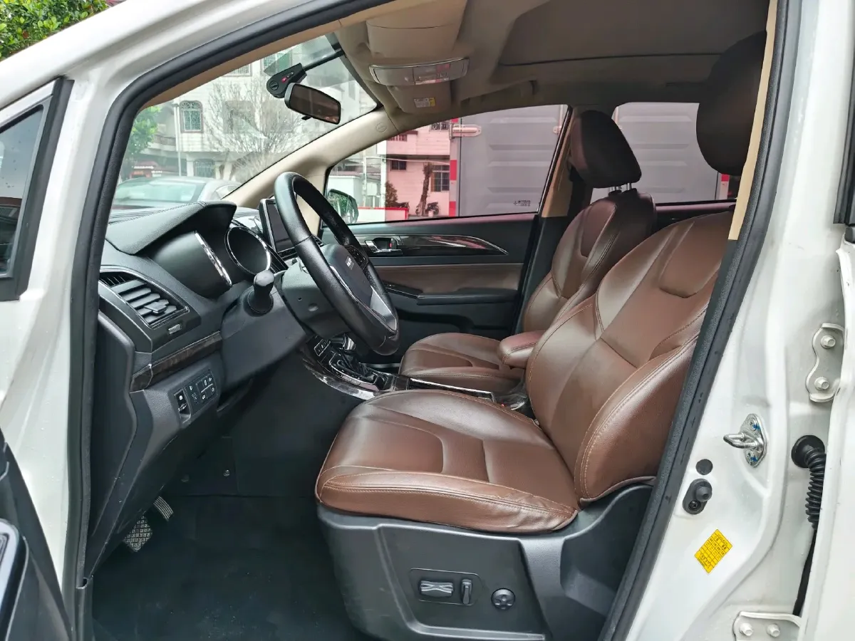 2017 LiFan XuanLang 2.0L 141HP L4 CVT,autocango,china used car exporter,china ev exporter,chinese used car exporter,chinese used ev exporter