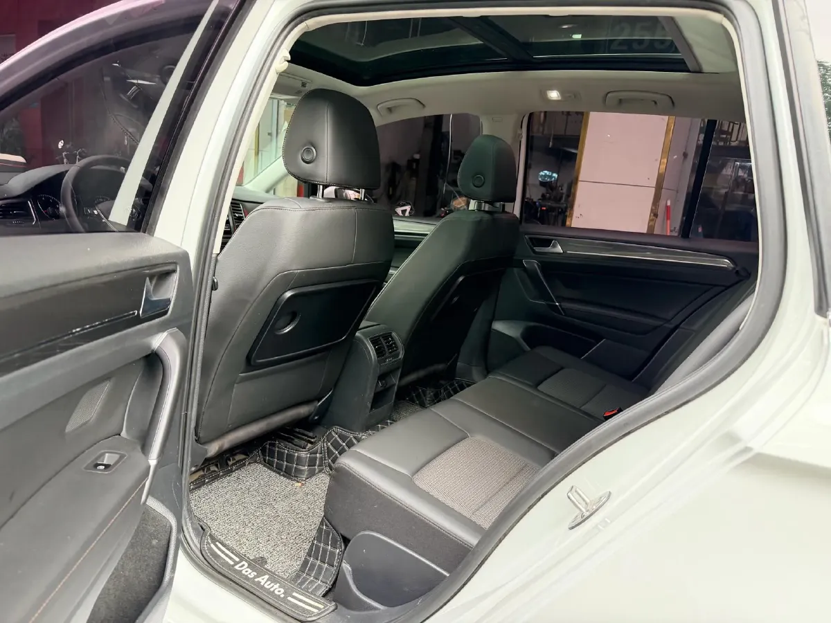 2018 Volkswagen Golf Sportsvan 1.4T 131HP L4 7DCT,autocango,china used car exporter,china ev exporter,chinese used car exporter,chinese used ev exporter