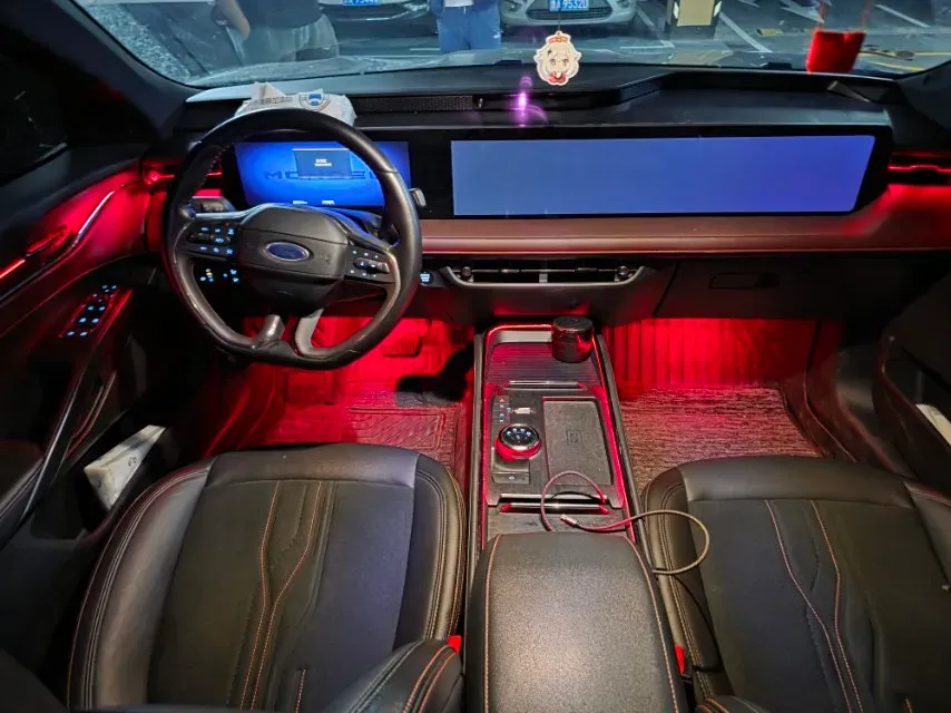 2022 Ford Mondeo 2.0T 238HP L4 8AT,autocango,china used car exporter,china ev exporter,chinese used car exporter,chinese used ev exporter