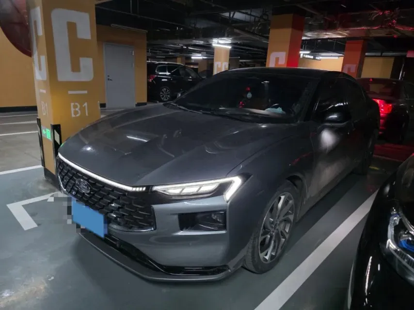 2022 Ford Mondeo 2.0T 238HP L4 8AT,autocango,china used car exporter,china ev exporter,chinese used car exporter,chinese used ev exporter
