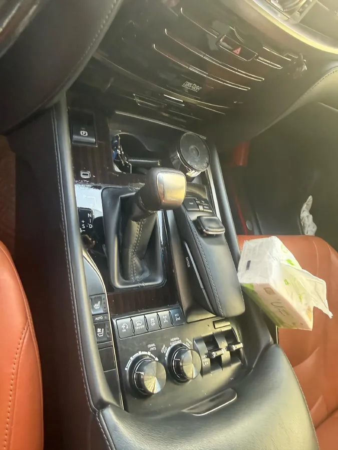 2005 Lexus LX 4.7L 238HP V8 5AT,autocango,china used car exporter,china ev exporter,chinese used car exporter,chinese used ev exporter